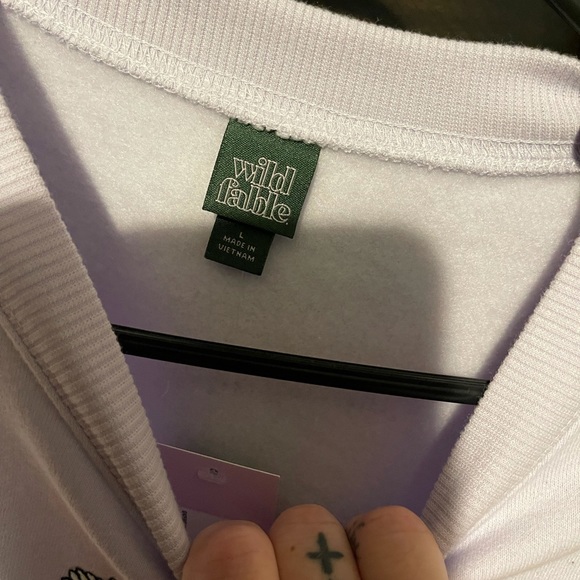 Light purple sweatshirt - Picture 2 of 2